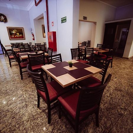 Hotel Euro Suite Pocos De Caldas By Nacional Inn Eksteriør billede