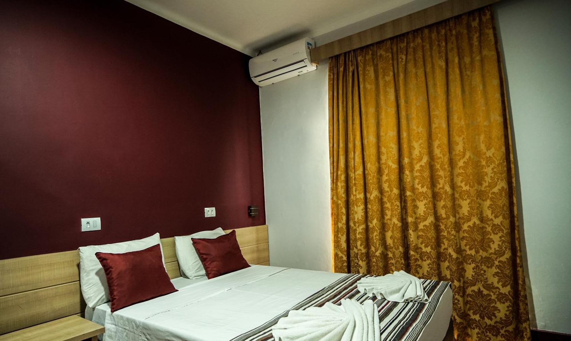 Hotel Euro Suite Pocos De Caldas By Nacional Inn Eksteriør billede