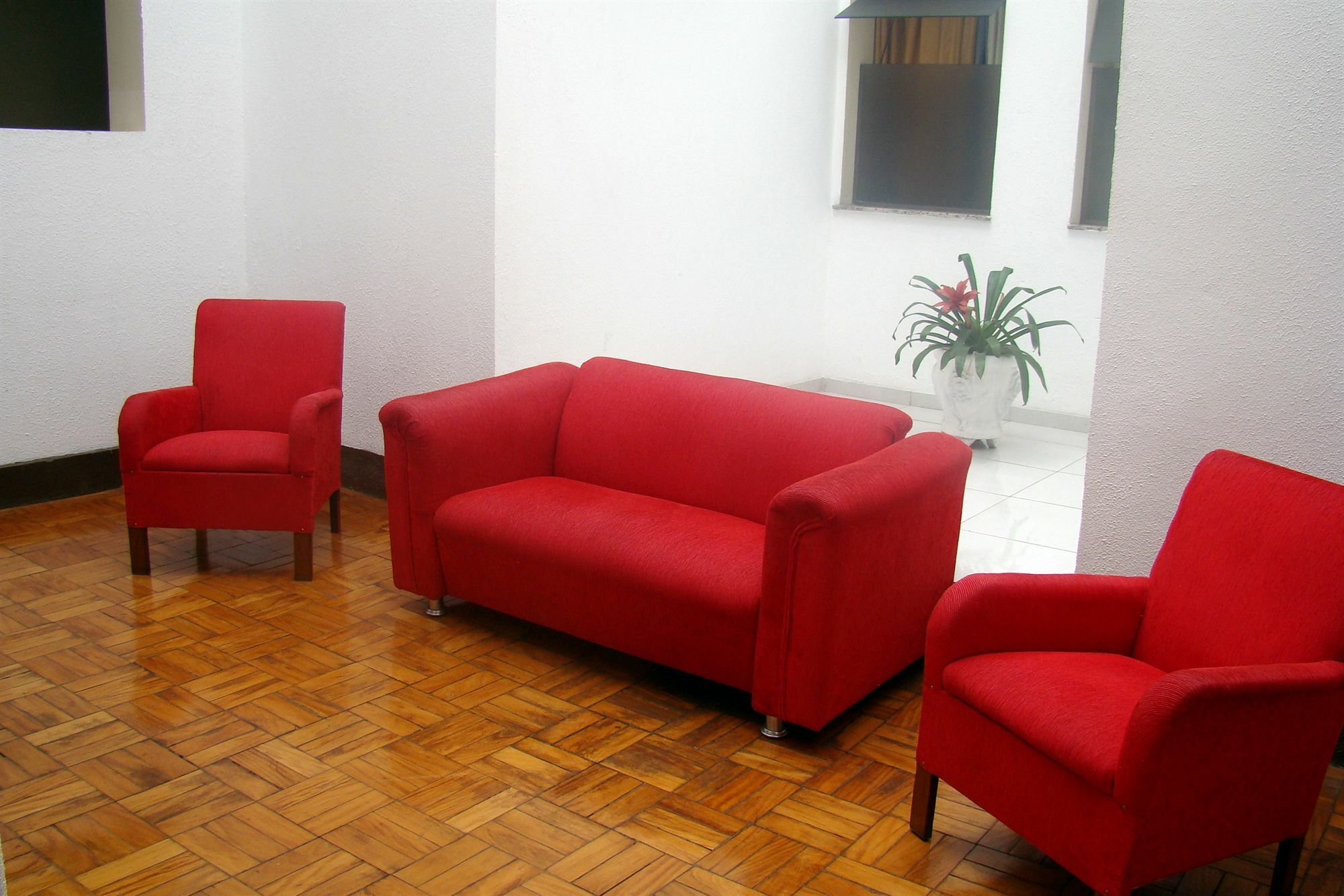 Hotel Euro Suite Pocos De Caldas By Nacional Inn Eksteriør billede